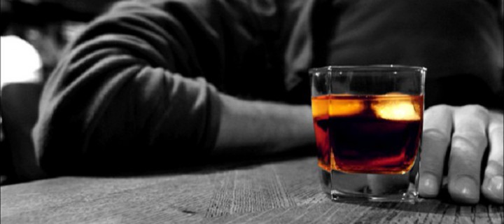 Πιο επικίνδυνο το αλκοόλ από τα ναρκωτικά