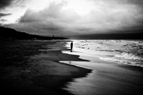 Η μοναξιά “ταράζει” τον ύπνο