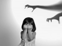 Βοηθώντας τα παιδιά να διαχειριστούν τραυματικά γεγονότα